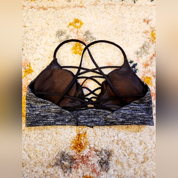 Victoria Sport by Victoria's Secret Padded Sports Bra Size Small - Picture 2 of 8